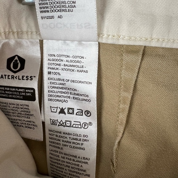 Dockers Shorts Men's 32 Pride Castro‎ Slim Fit Khaki Casual Summer Colorful - Picture 6 of 9